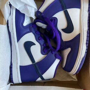 Nike Purple and White Sneakers High-Top